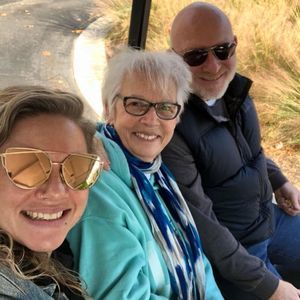 Meet your Posher, Hillary